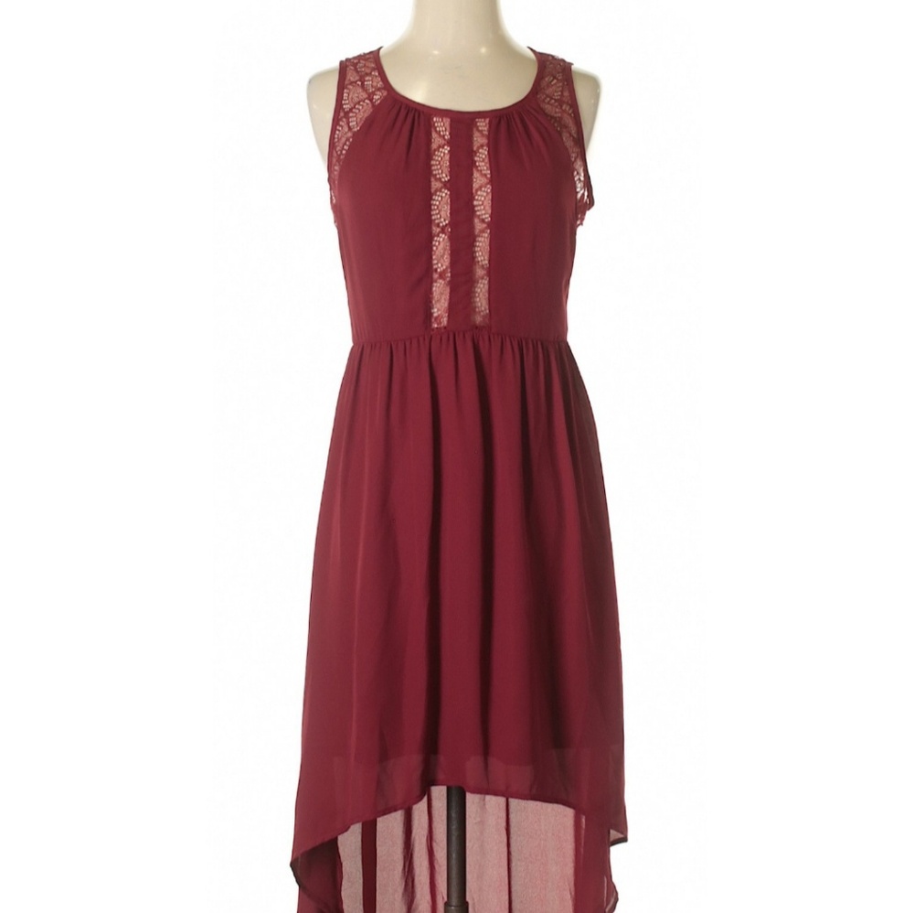 Doe and Rae Burgandy dress